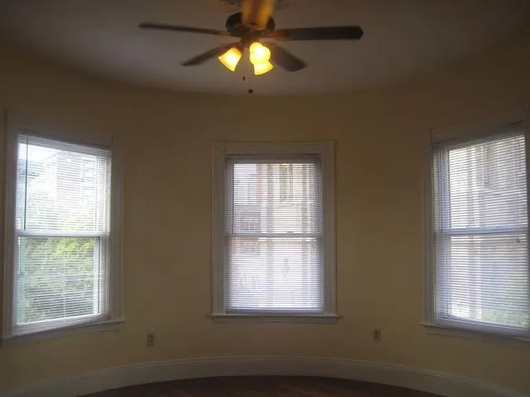 1524 Tremont St — Photo 5