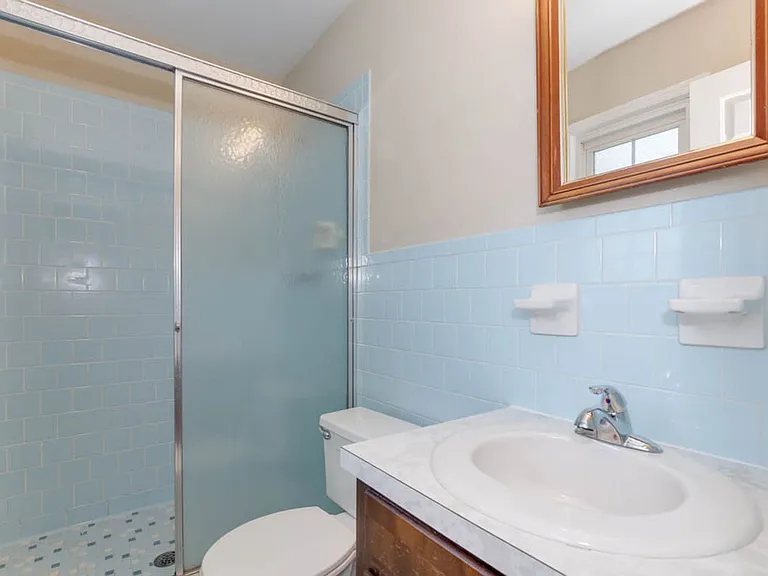 318 Powhatan Dr — Photo 37
