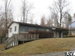 203 Tilton Pl NE, Lenoir, NC 28645
