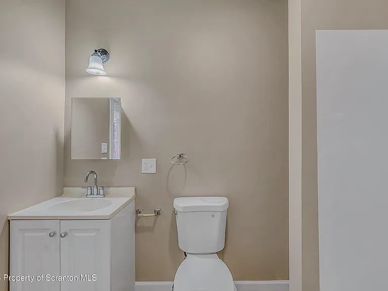 380 Scott St #3 — Photo 9
