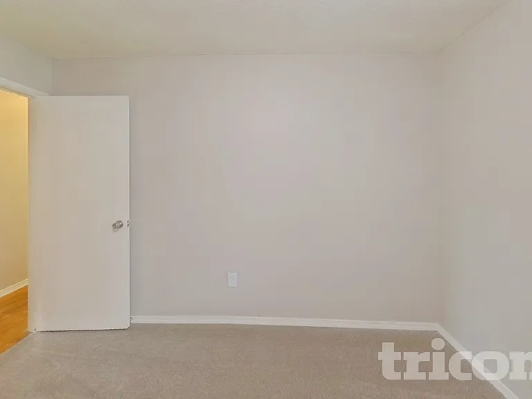 1865 Shannon Lake Dr — Photo 13