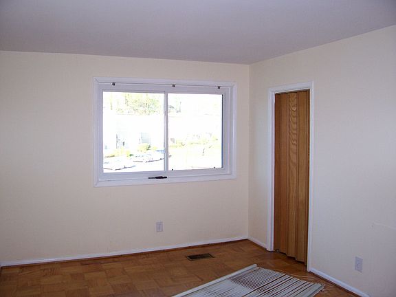 5th image of 3205 University Blvd W APT 21