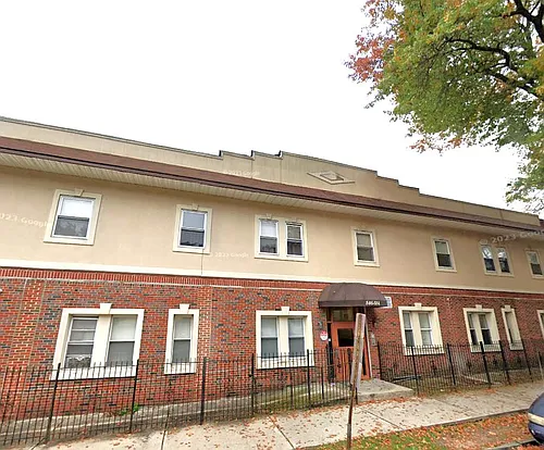 546 Prospect St Photo 1