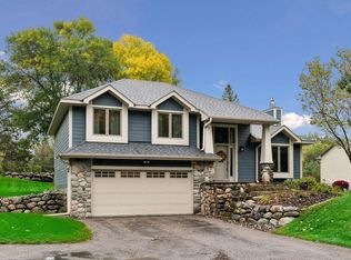 2860 Ardmore Ave, Maple Plain, MN 55359
