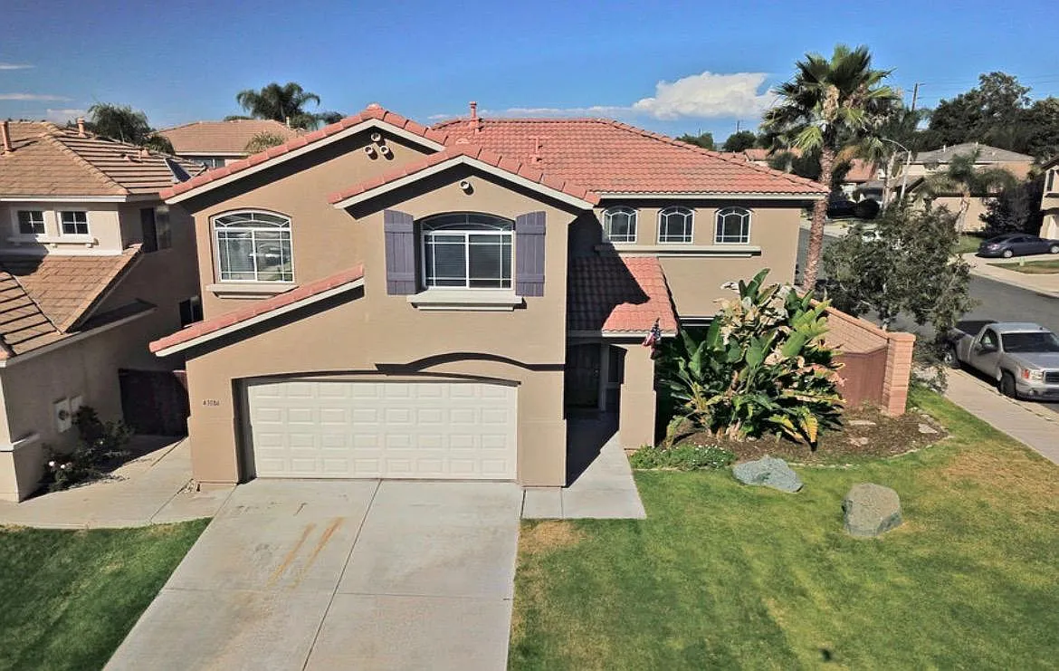 4 bed, 1536 sqft, $3,500 — Photo 1
