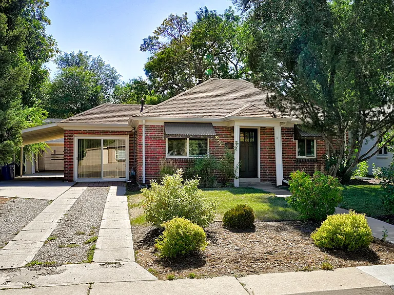 1054 Leyden St — Photo 25