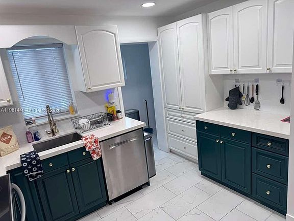 5th image of 2036 SW 57th Ct