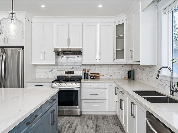 4th image of 419 Silver Mountain Dr