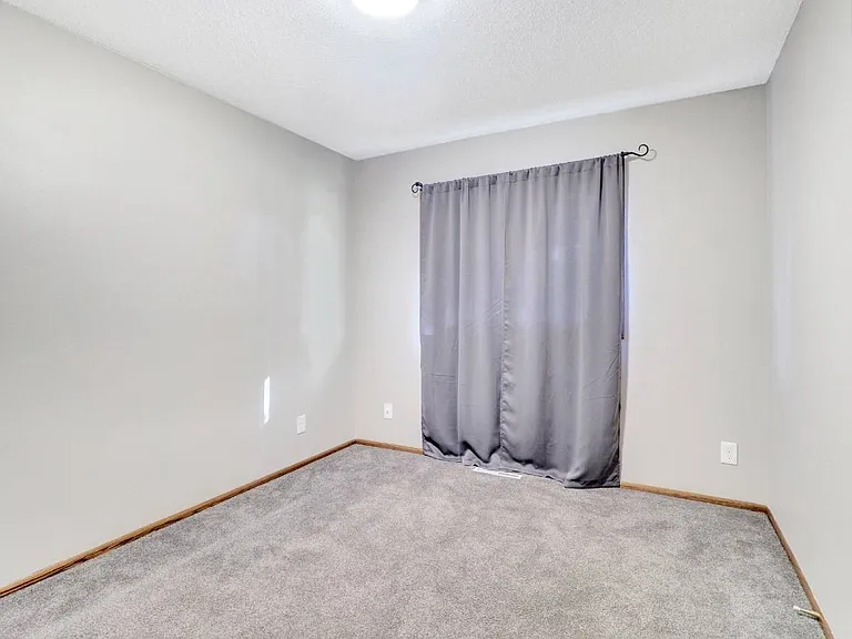 8240 Sunnyside Rd — Photo 9