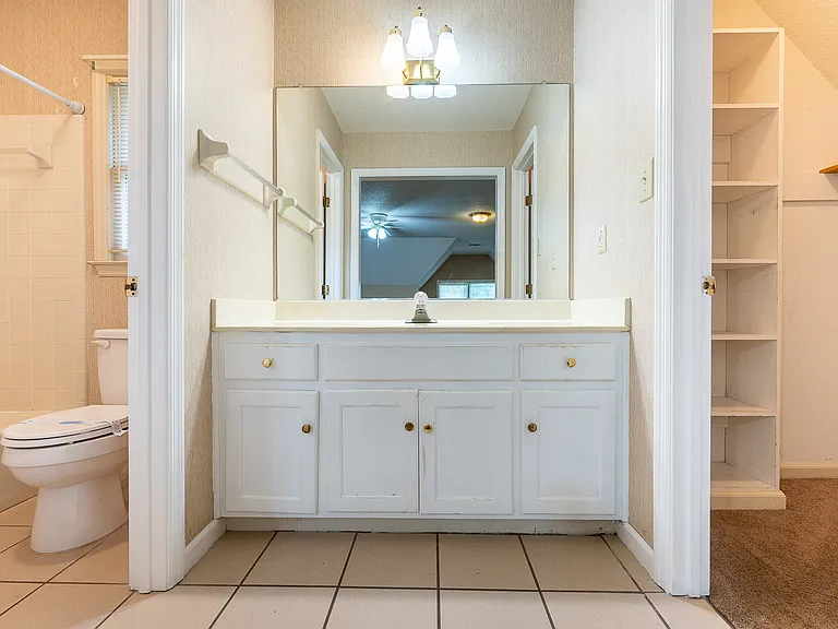 2nd Master Bathroom