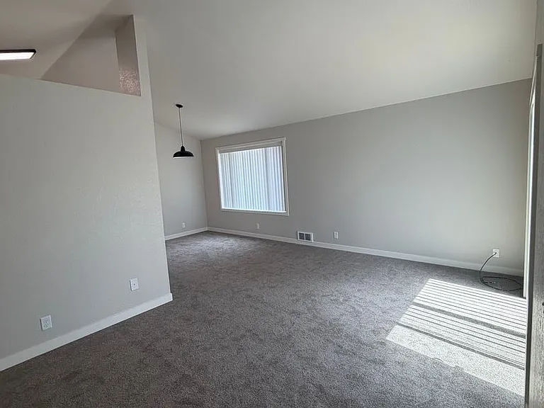 5664-5666 Glenridge Way #5668 — Photo 5