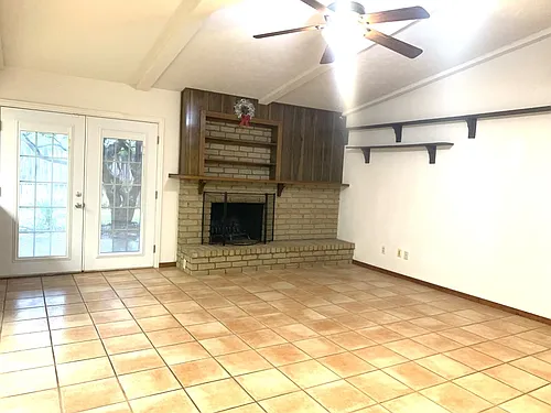 941 Lombardy Dr Photo 1