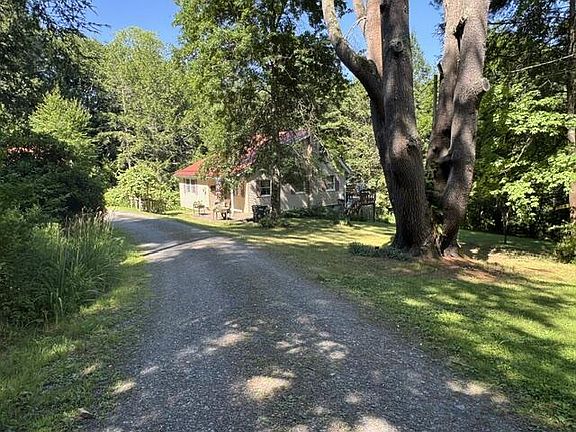 4th image of 899 Jackson Valley Rd