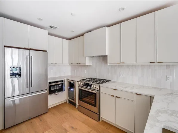 418 Monroe Street image 1 of 36