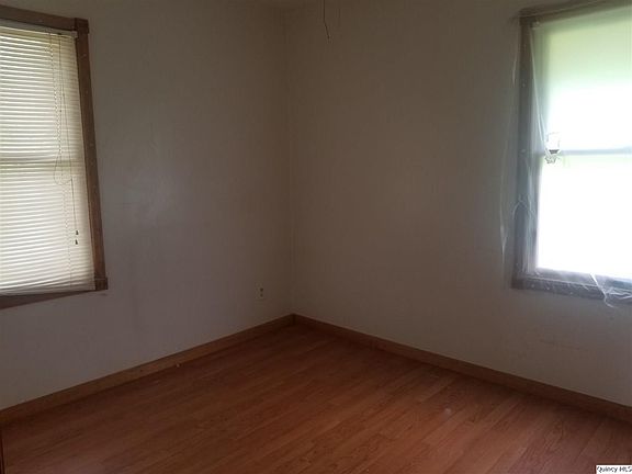 3rd image of 2611 N Sycamore Haven Dr