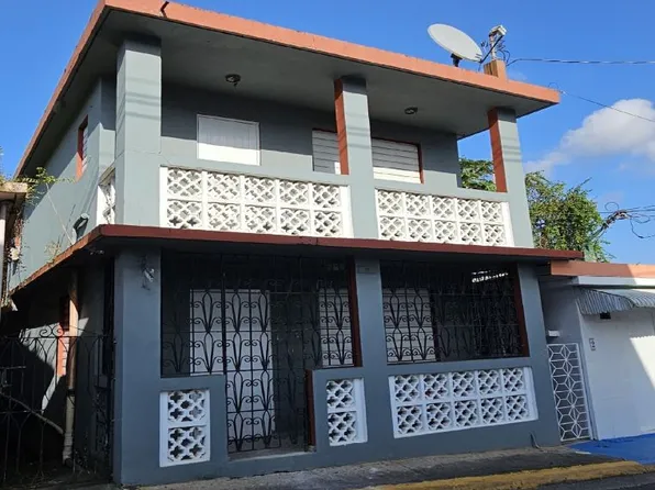 25 Monserrate Bo Pueblo, Aguas Buenas, PR 00703