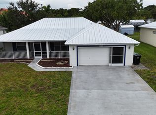 2574 SE Victory Ave, Port Saint Lucie, FL 34952