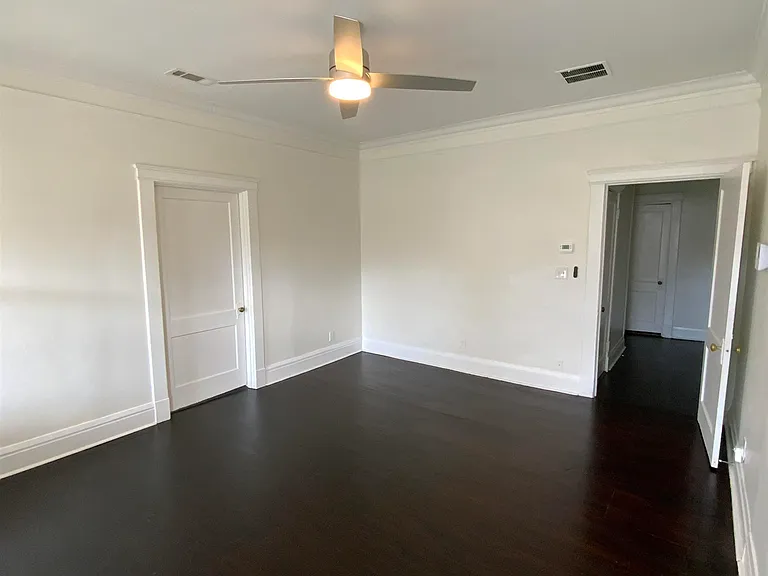 1708 Glenview Ave — Photo 2