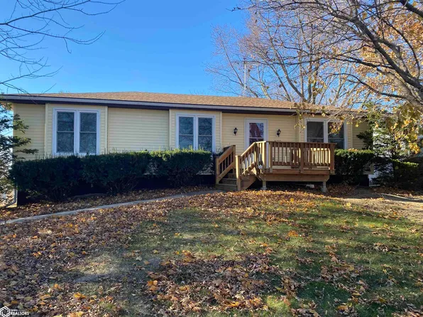 2209 S 3rd Ave, Marshalltown, IA 50158