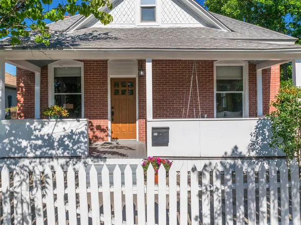 913 8th St NW, Albuquerque, NM 87102