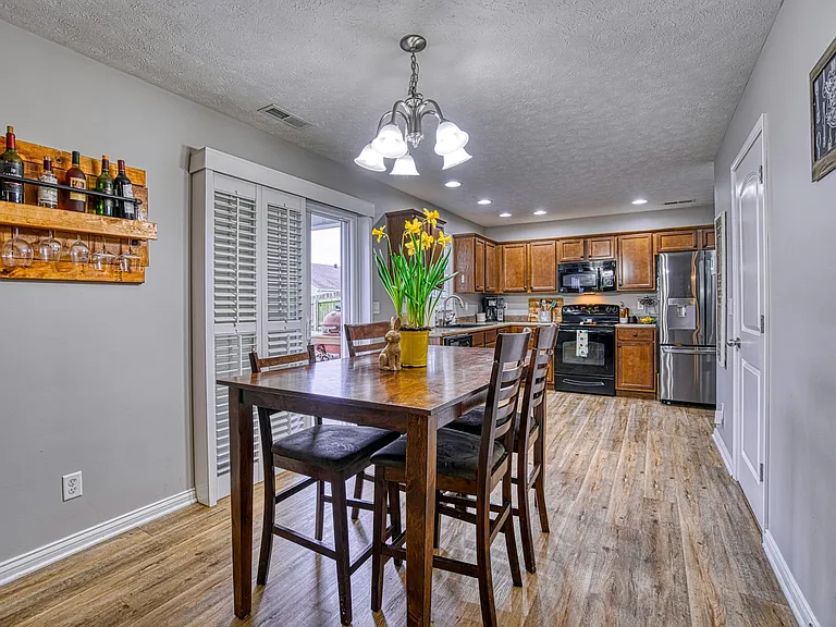 4880 Imperial Dr — Photo 32