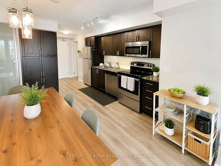 830 Lawrence Ave W #405 — Photo 2