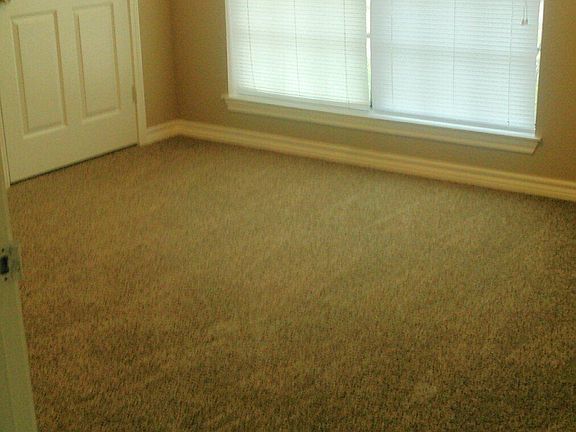5th image of 108 Henson Ct