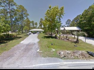 217 Oakcrest Dr, Freeport, FL 32439