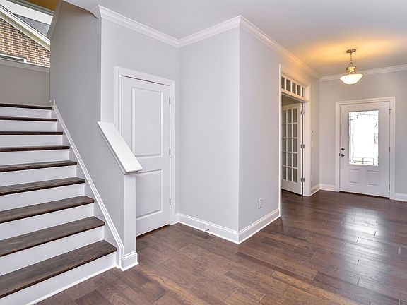 5th image of 3056 Oxford Dr Lot 519