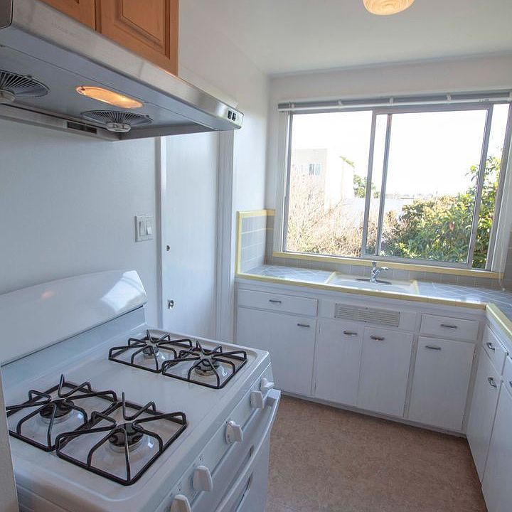 1st image of 732 26th Ave APT 1