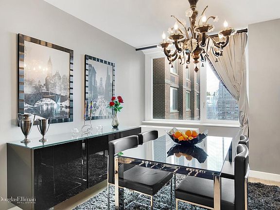 3rd image of 322 W 57th St #43M1