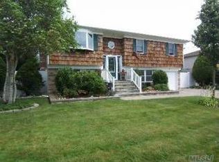 179 Old Farmingdale Rd, West Babylon, NY 11704