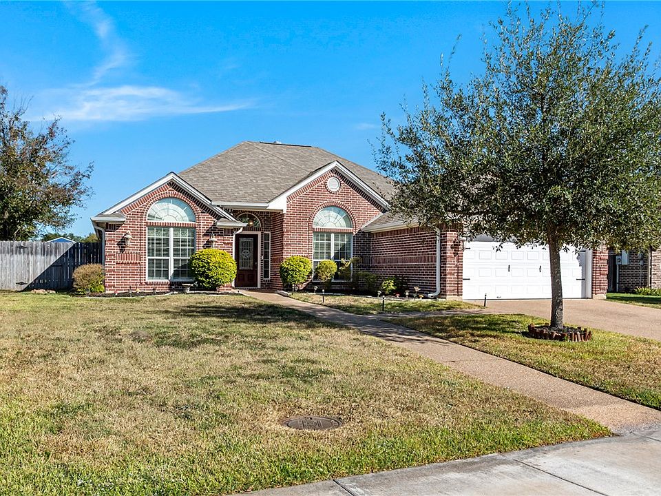 1st image of 2604 Colony Vista Dr