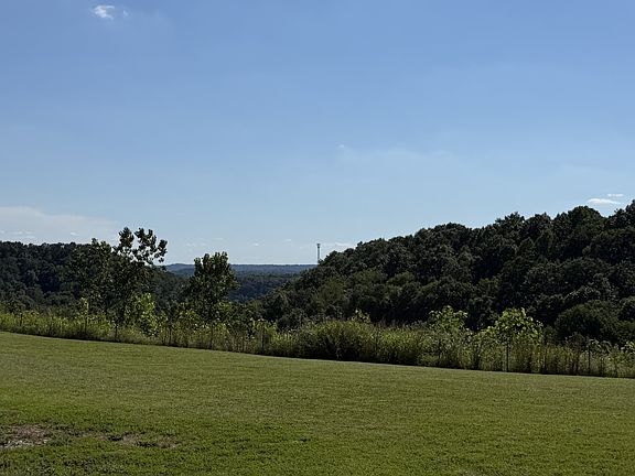 2nd image of 7605 Darby Rd