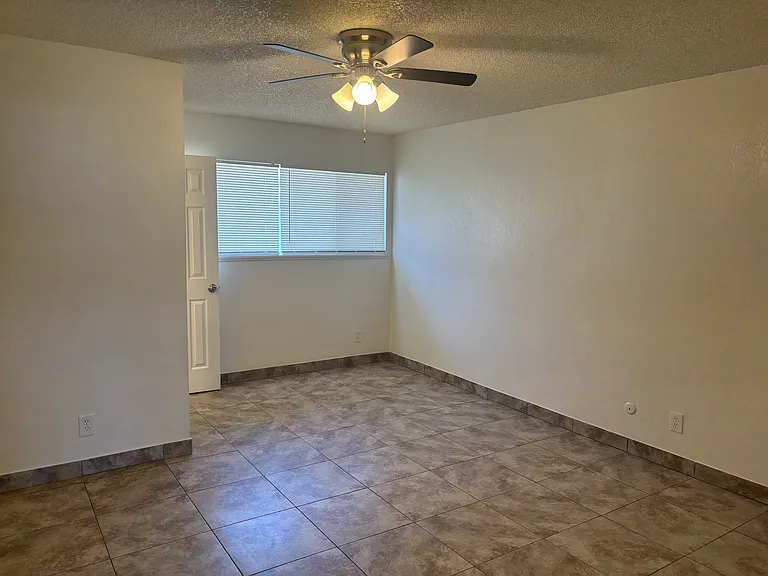 708 Givens Rd #7 — Photo 5