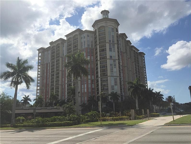 1st image of 550 Okeechobee Blvd APT 525
