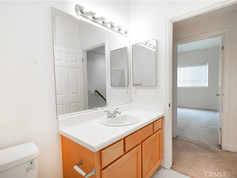 3662 Clarington Ave #3 — Photo 15