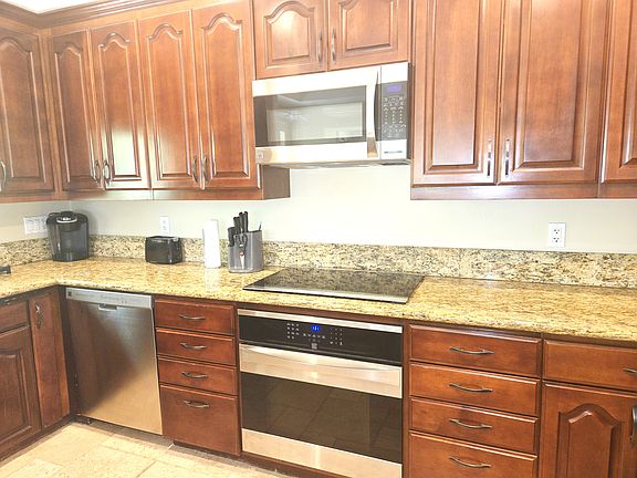 2nd image of 41565 Avenida Conchita