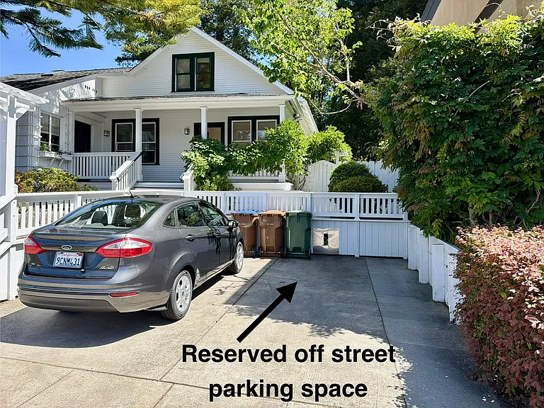 197 E Blithedale Ave — Photo 17