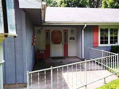 2nd image of 3781 Saint Andrews Dr