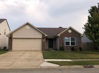 10848 Roundtree Rd, Fishers, IN 46037