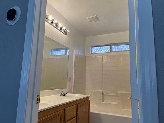 3rd image of 5228 Purple Vista Ct