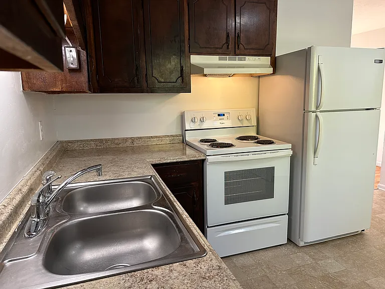 1012 Tranquilla Dr — Photo 8