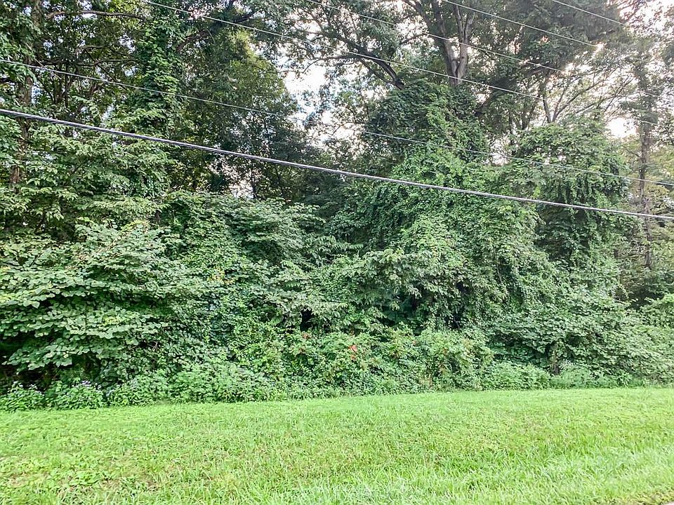 2nd image of 10900 Darmstadt Rd