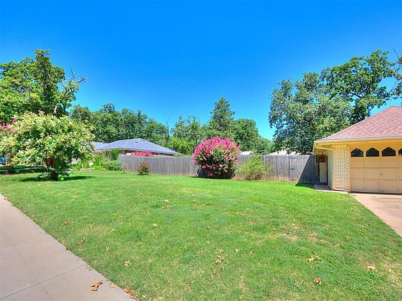 5th image of 5015 NW 19th St