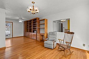5th image of 2716 Davenport Ave