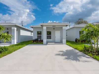 2823 Saranac Avenue, West Palm Beach, FL, 33409