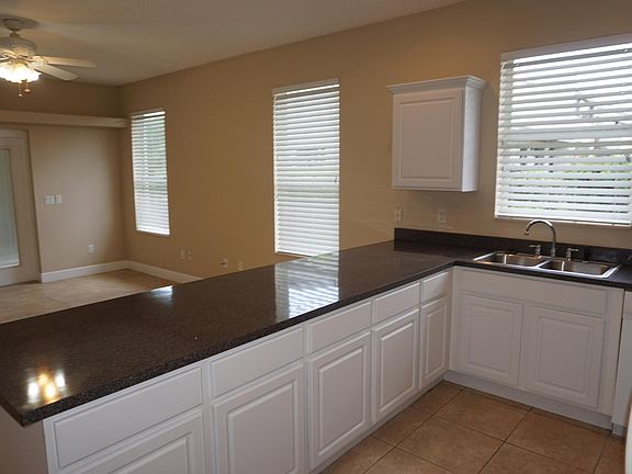3rd image of 3012 Finsterwald Dr