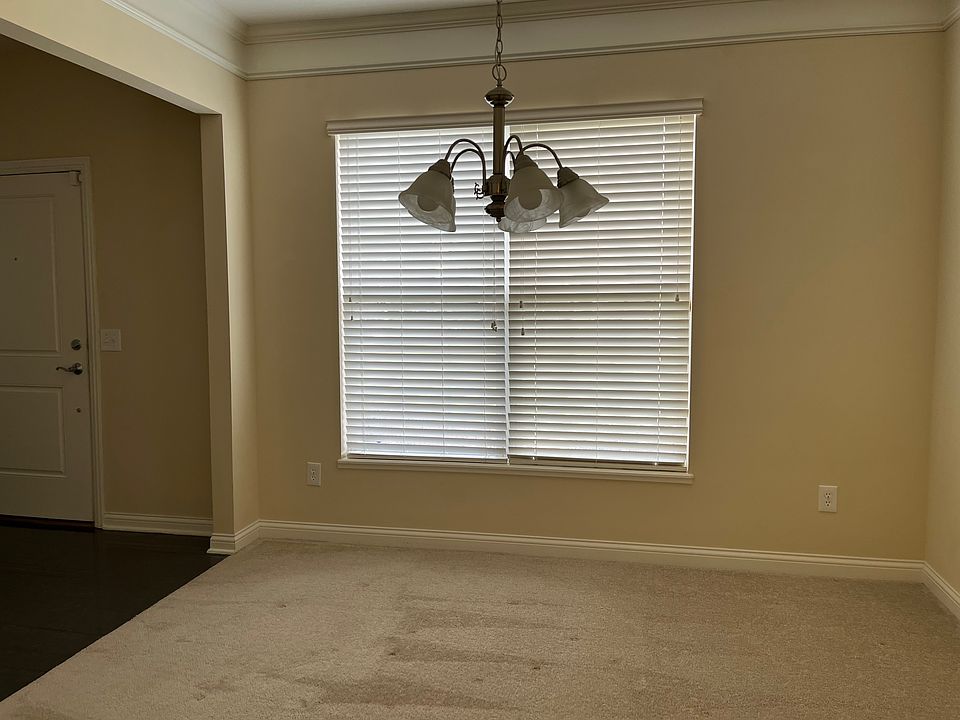 1st image of 1083 Streamside Dr