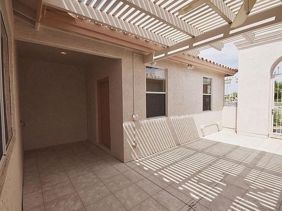 4th image of 24308 S Lakeway Cir SW